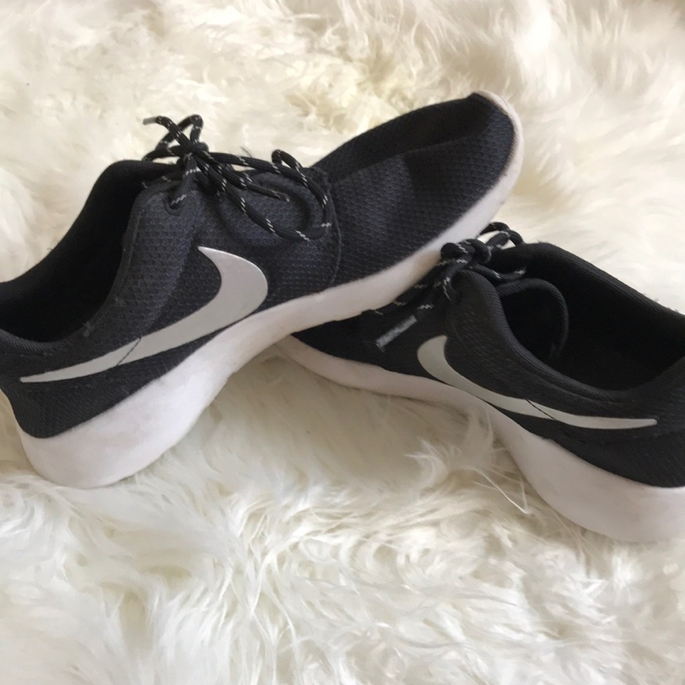Nike free runs